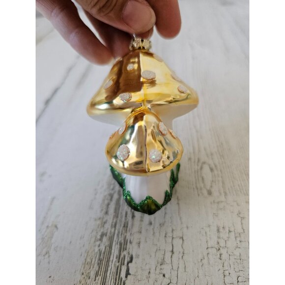 Vintage glass mushroom ornament yellow spotted Xmas tree fungi - Picture 1 of 8